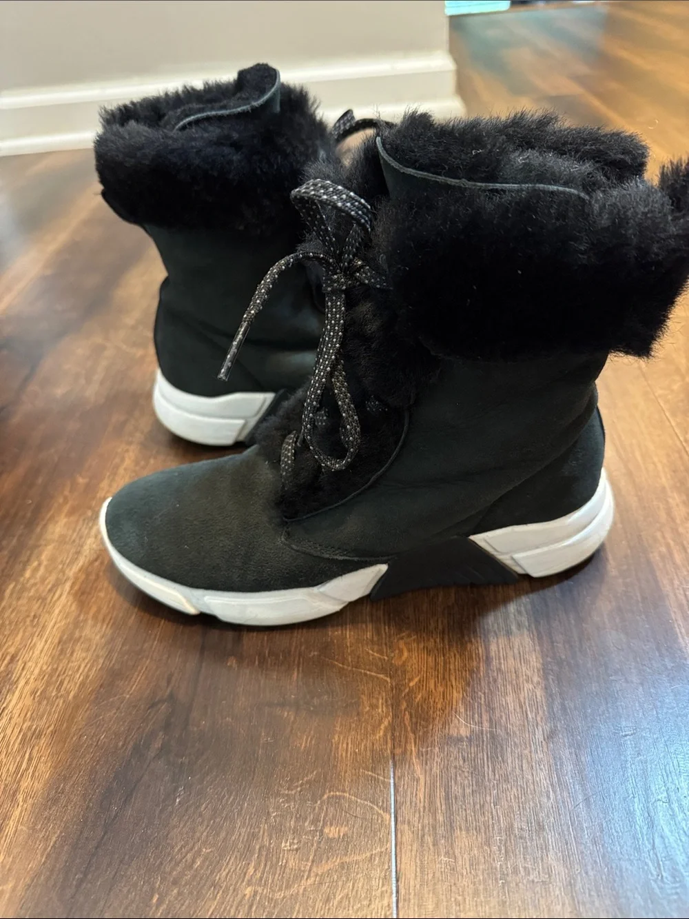 Mark Nason Black Faux Fur Lace-Up Ankle Boots Size 6 with Dust Bag